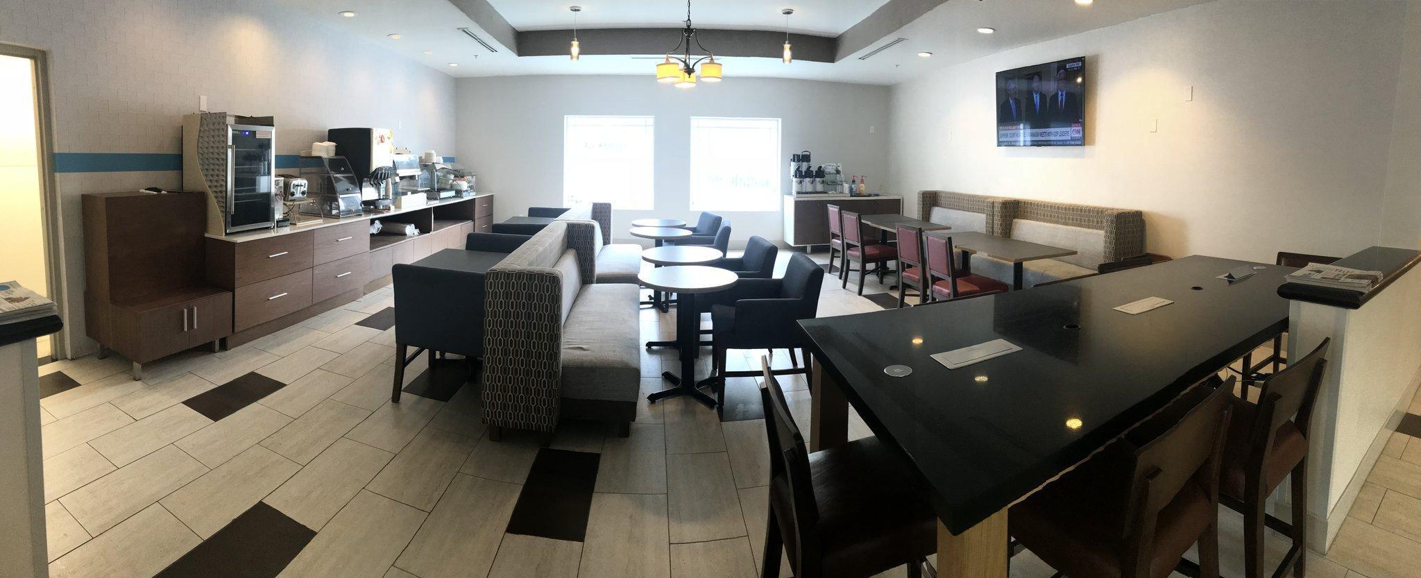 Holiday Inn Express Venice By Ihg Экстерьер фото